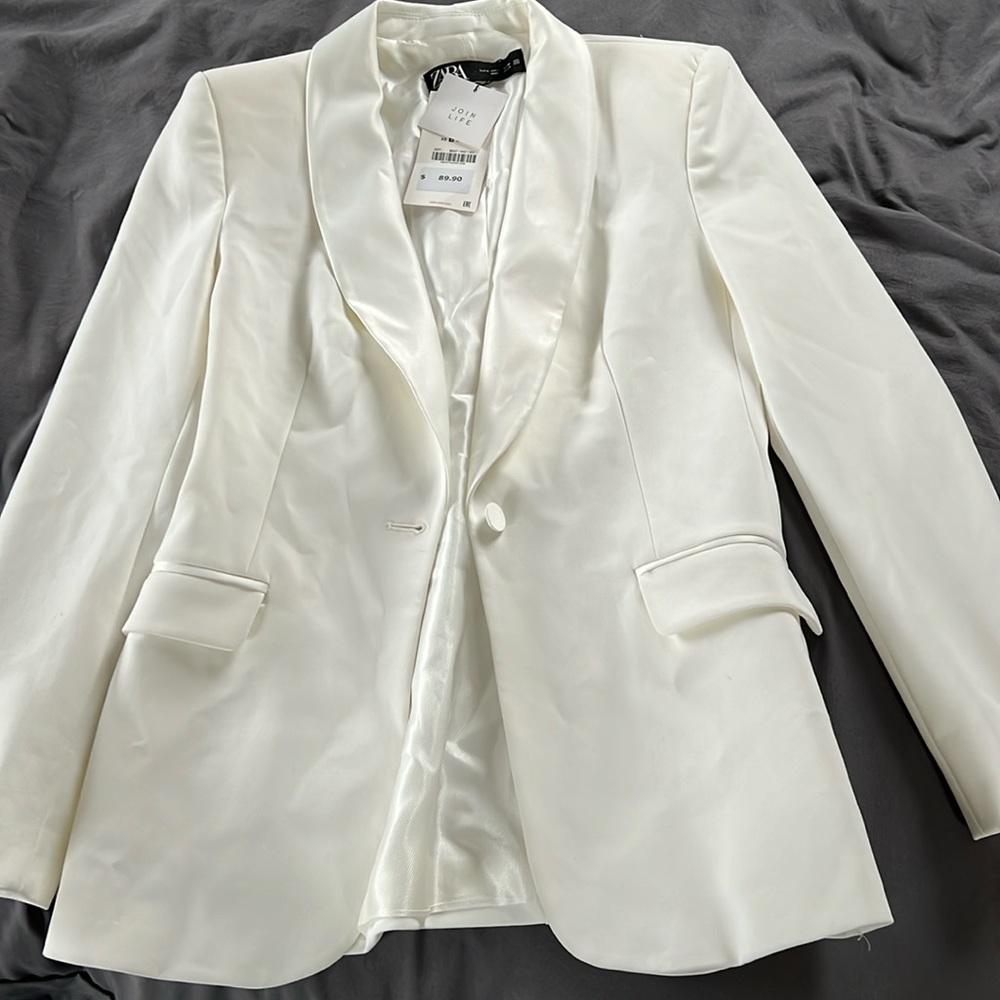 Zara white blazer with shoulder pads
